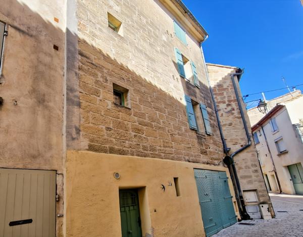 Uzès (30700) Maison de ville à vendre dans quartier recherché d'Uzès