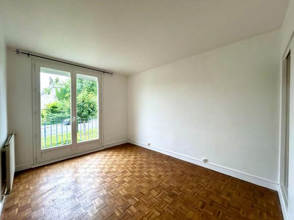 A vendre, appartement de type 3 dans un secteur recherché de Périgueux 24000 avec balcon, garage et cave