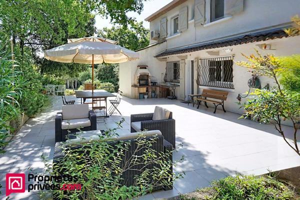 Villa Pourrieres 6 pièces 213 m2