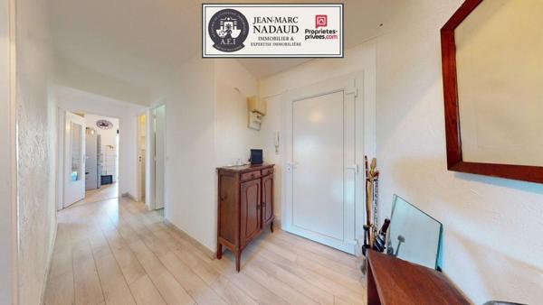 Fréjus - T3 complet : terrasse, loggia, garage, grande cave, 3 parkings privés