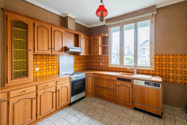 Maison de 155 m² – 4 chambres – 6 pièces – 2 vérandas – Chatou