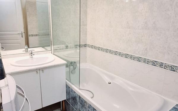 Appartement à louer    3 pièces • 76 m2 Albi