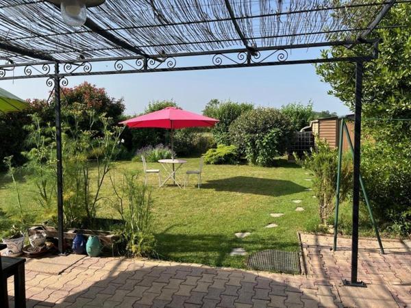 Maison à vendre à Villieu-Loyes-Mollon dans l'Ain (01800), ref : 01067-882