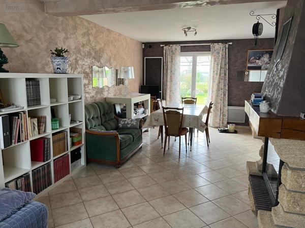 Maison à vendre à Villieu-Loyes-Mollon dans l'Ain (01800), ref : 01067-882