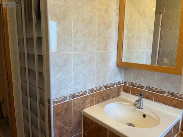 Maison à vendre à Villieu-Loyes-Mollon dans l'Ain (01800), ref : 01067-882