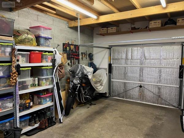 Maison à vendre à Villieu-Loyes-Mollon dans l'Ain (01800), ref : 01067-882