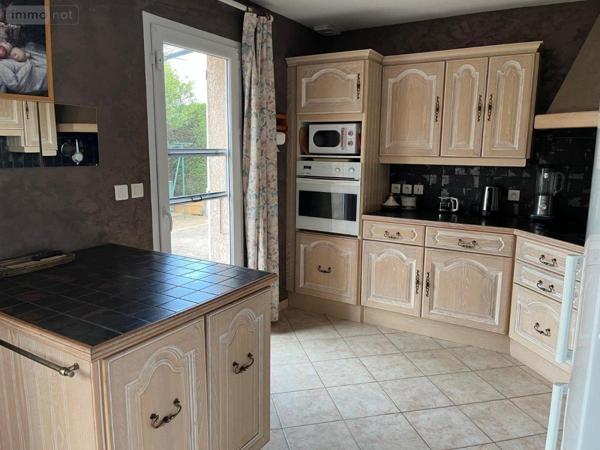 Maison à vendre à Villieu-Loyes-Mollon dans l'Ain (01800), ref : 01067-882