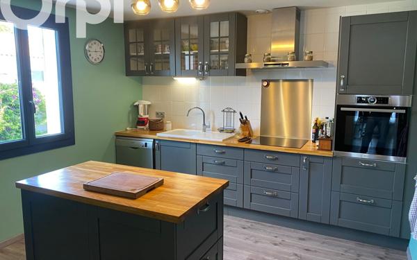 Maison à vendre    5 pièces •  Le Château-d'Oléron