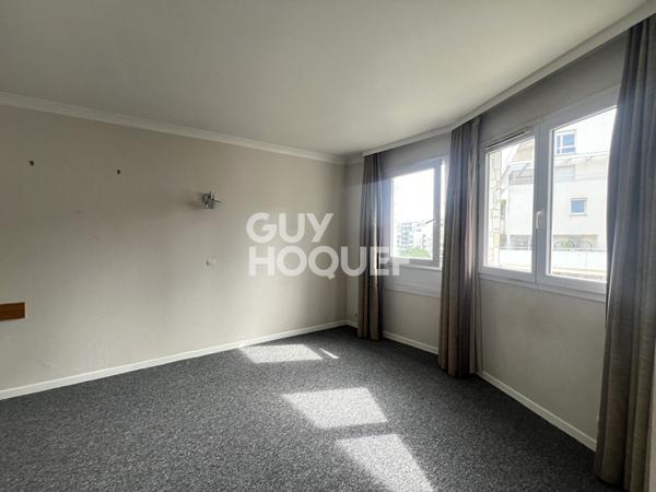 Appartement Courbevoie 2 pièces 32.75 m2
