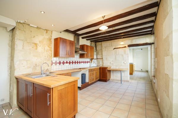 SAINT AVERTIN - ANCIEN PRIEURE A RENOVER