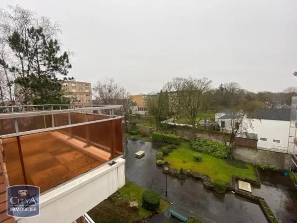 Appartement à louer 5 pièces 127.87m²