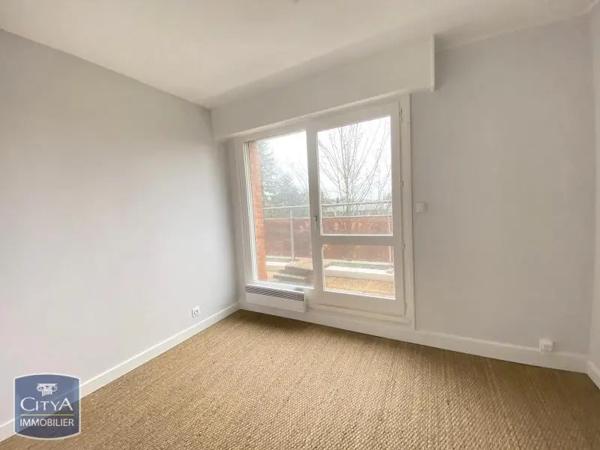 Appartement à louer 5 pièces 127.87m²