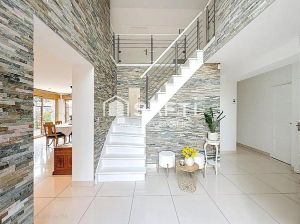 Maison individuelle 4 chbrs - 163 + 40m² - DPE A-A