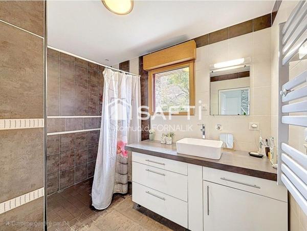 Maison individuelle 4 chbrs - 163 + 40m² - DPE A-A