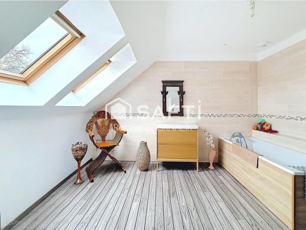 Maison individuelle 4 chbrs - 163 + 40m² - DPE A-A