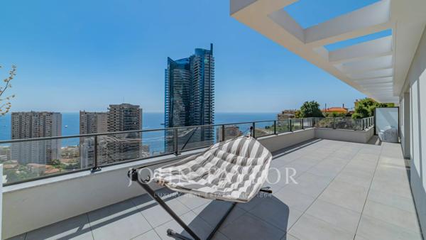 RESIDENCE NEUVE BEAUSOLEIL - TOIT TERRASSE 4 PIÈCES - VUE MER ET MONACO