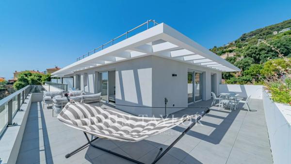 RESIDENCE NEUVE BEAUSOLEIL - TOIT TERRASSE 4 PIÈCES - VUE MER ET MONACO