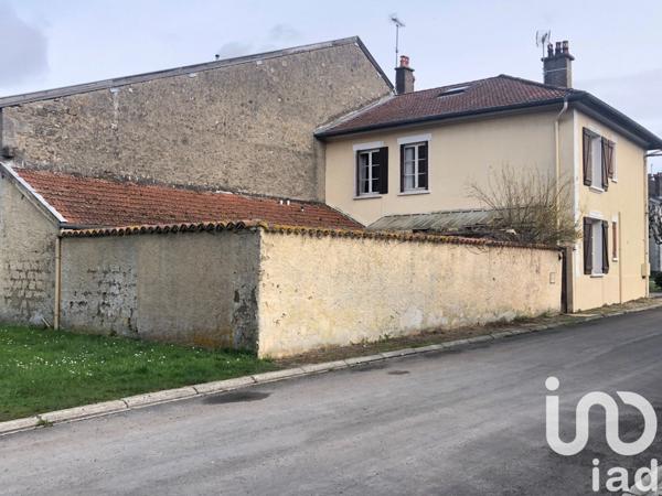 Maison 10 pièces de 188 m² à Sivry-sur-Meuse (55110)