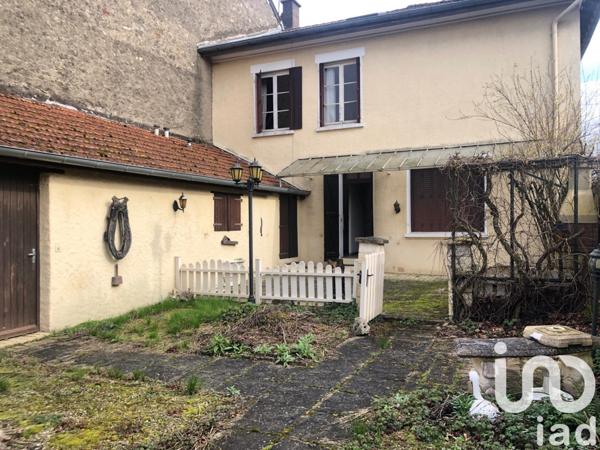 Maison 10 pièces de 188 m² à Sivry-sur-Meuse (55110)