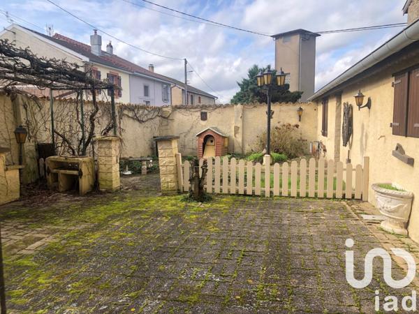 Maison 10 pièces de 188 m² à Sivry-sur-Meuse (55110)