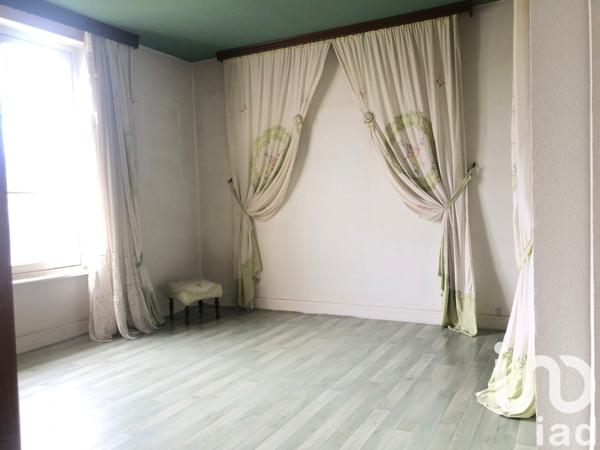 Maison 10 pièces de 188 m² à Sivry-sur-Meuse (55110)