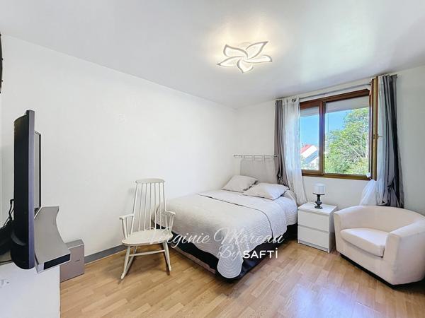 Maison familiale au calme, proche gare et commodités