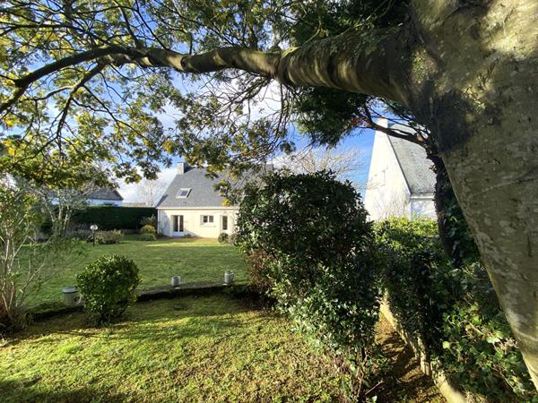 à vendre à Séné Maison avec vue sur le Golfe du Morbihan sous sol complet carport