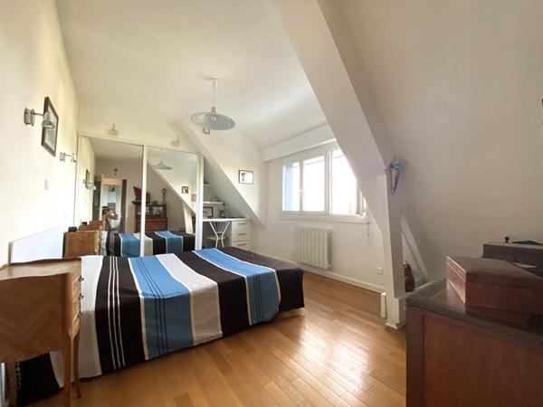 à vendre à Séné Maison avec vue sur le Golfe du Morbihan sous sol complet carport