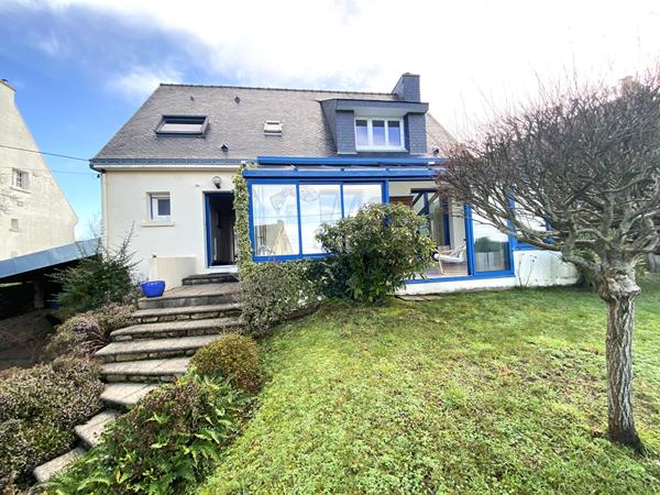 à vendre à Séné Maison avec vue sur le Golfe du Morbihan sous sol complet carport