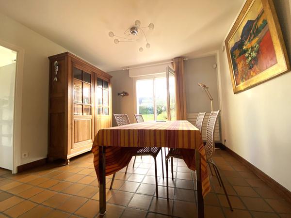 à vendre à Séné Maison avec vue sur le Golfe du Morbihan sous sol complet carport