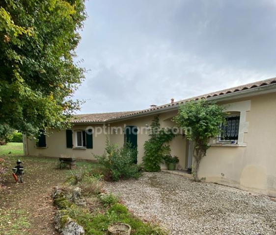 Mornac. Maison 116 m², 4 chambres, plain pied avec garage et piscine