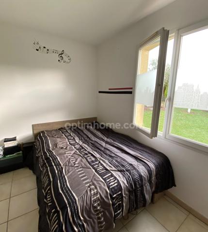 Mornac. Maison 116 m², 4 chambres, plain pied avec garage et piscine