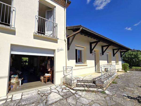 Villeneuve-sur-Lot (47300) Maison avec T1 bis et jardin