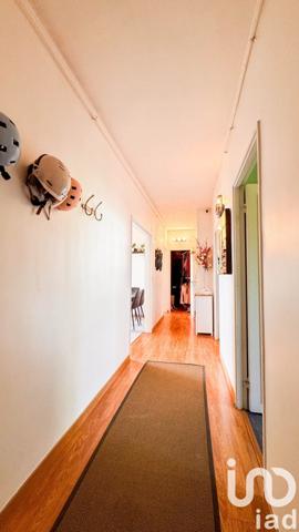 Appartement 4 pièces de 79 m² à Suresnes (92150)