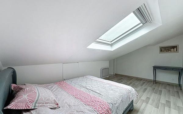 Maison à vendre    5 pièces • 106 m2 Voisins-le-Bretonneux