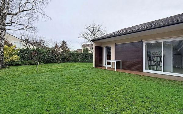 Maison à vendre    5 pièces • 106 m2 Voisins-le-Bretonneux