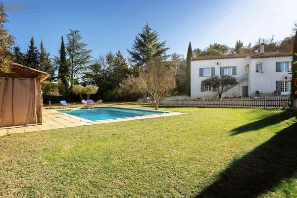 Villa à vendre à Aix-en-Provence dans les Bouches-du-Rhône (13100), ref : 10521/31 SAINT DONAT