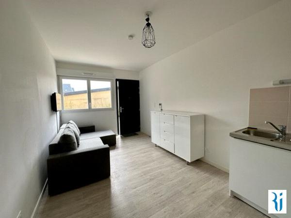 SOTTEVILLE LES ROUEN CLINIQUE DE L'EUROPE - F1 MEUBLE de 20,64 m² dans un immeuble récent en fond de cour