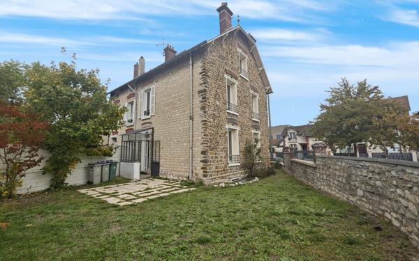 Maison à louer    4 pièces • 111,64 m2 Mantes-la-Jolie