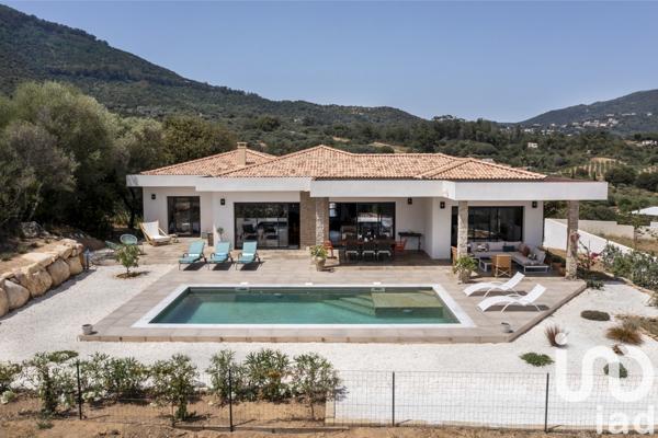 Terrain à vendre 1 200 m² Afa