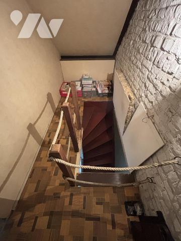 CAMBRAi, Maison Mitoyenne , 3 chambres et terrain