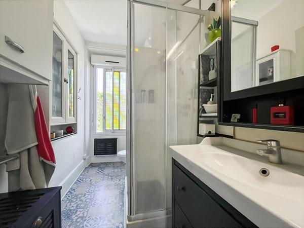 APPARTEMENT CENTRE-VILLE AVEC 2 CHAMBRES