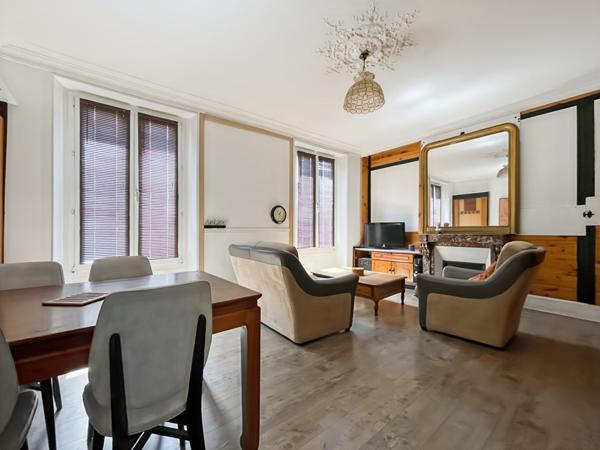 APPARTEMENT CENTRE-VILLE AVEC 2 CHAMBRES