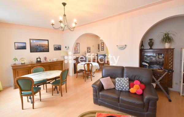 Maison 11 pièces - 211 m²