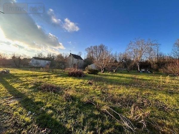 Terrain à Batir à vendre à Fontevraud-l'Abbaye dans le Maine-et-Loire (49590), ref : 49105-844