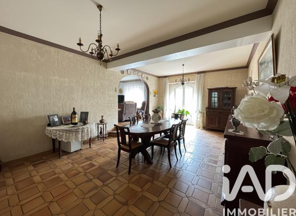 Maison à vendre 6 pièces 182 m² Fougax-et-Barrineuf