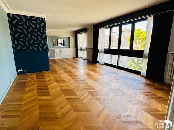 Appartement - À vendre - 108 m² - LAVAL | The Door Man