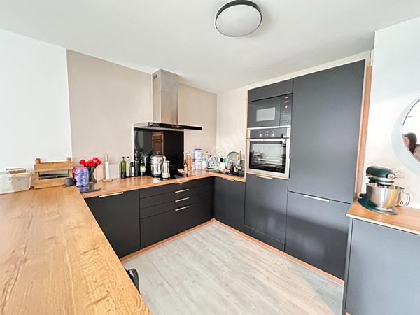 NOUVEAUTE - CHARTRES DE BRETAGNE - APPARTEMENT T3 - BALCON - GARAGE