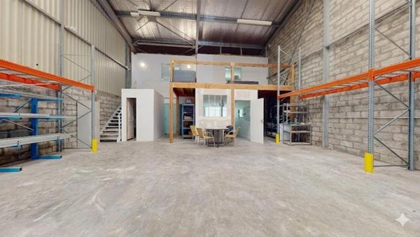 LOCAL COMMERCIAL 287 M² EMPLACEMENT PREMIUM