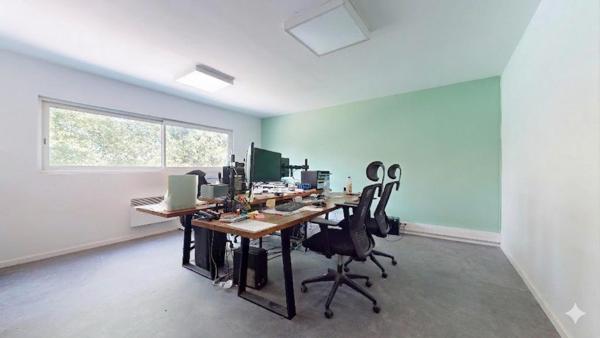 LOCAL COMMERCIAL 287 M² EMPLACEMENT PREMIUM